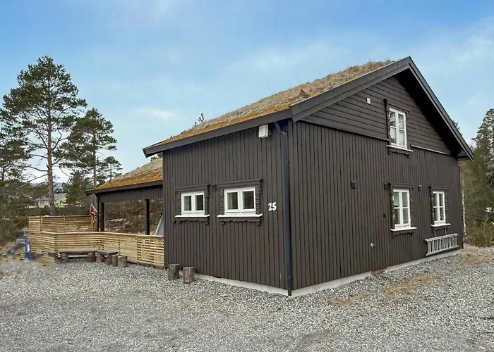 4 Bedroom In *